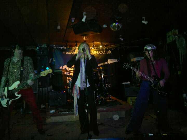 Rockin' Out Live 71