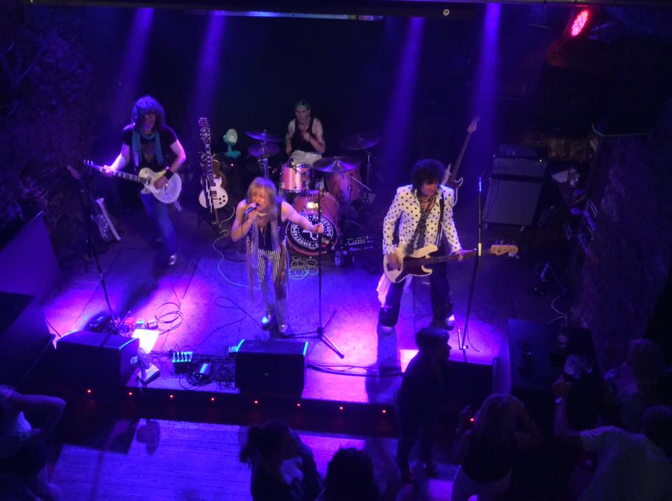 Rockin' Out Live 62
