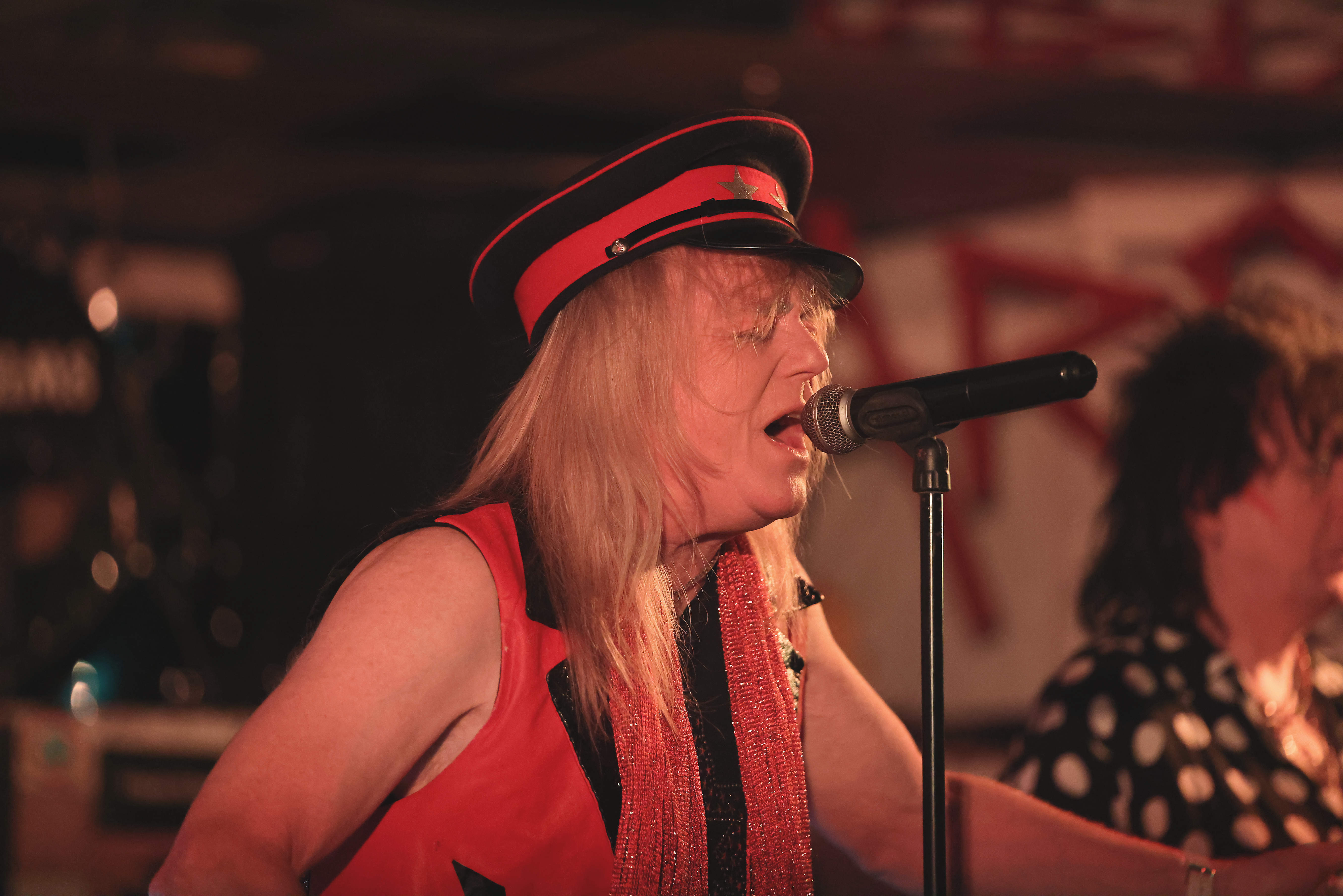 Rockin' Out Live 43