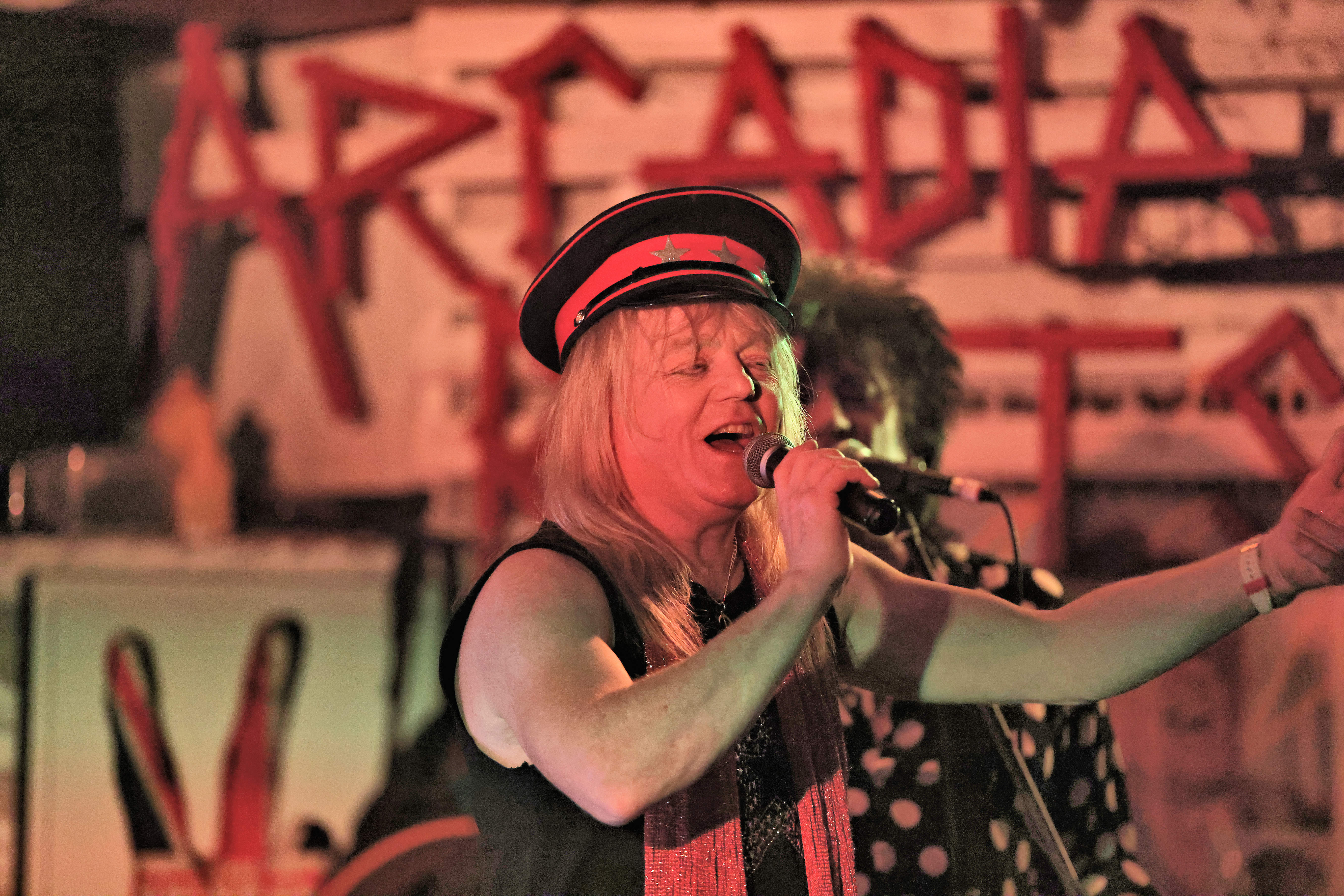 Rockin' Out Live 32