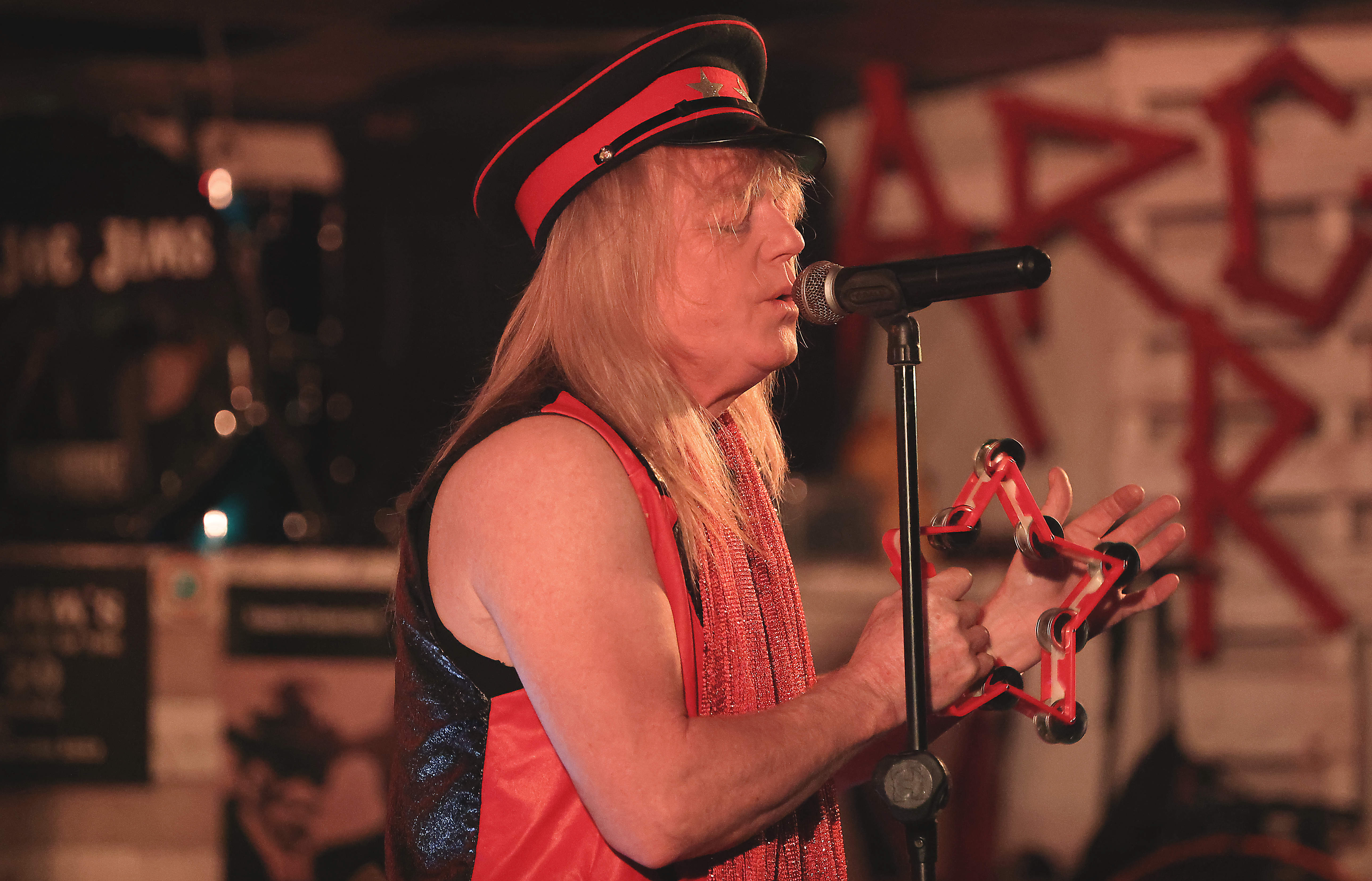 Rockin' Out Live 42